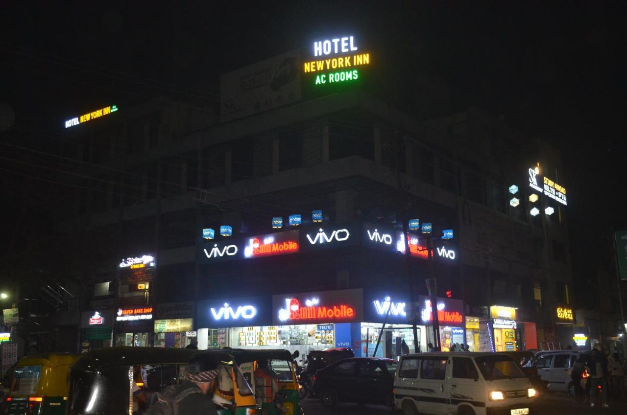 Hotel Newyork Inn Ānand Kültér fotó